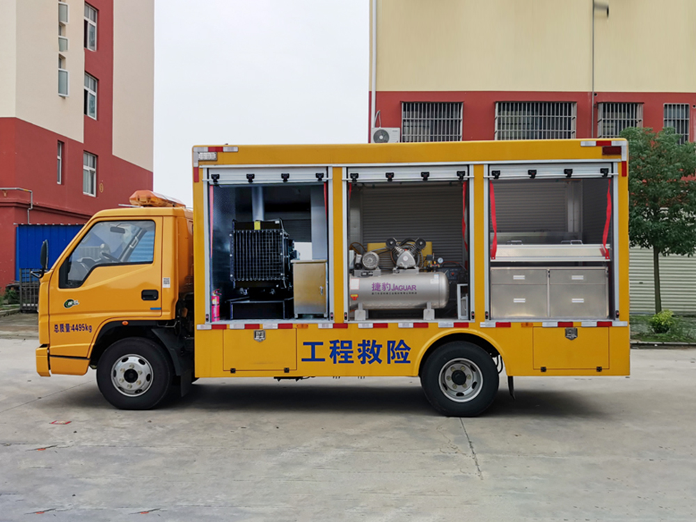 江鈴工程救險(xiǎn)車(chē)【1000-2000m3/h】