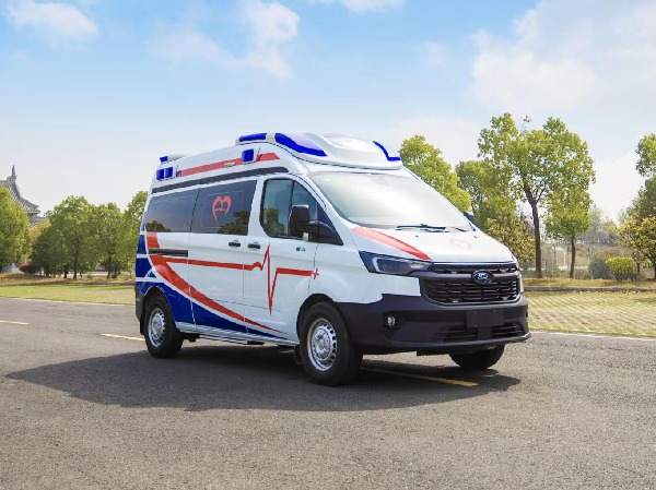 福特全順T6救護(hù)車(模具版) 福特全順T6救護(hù)車(模具版)