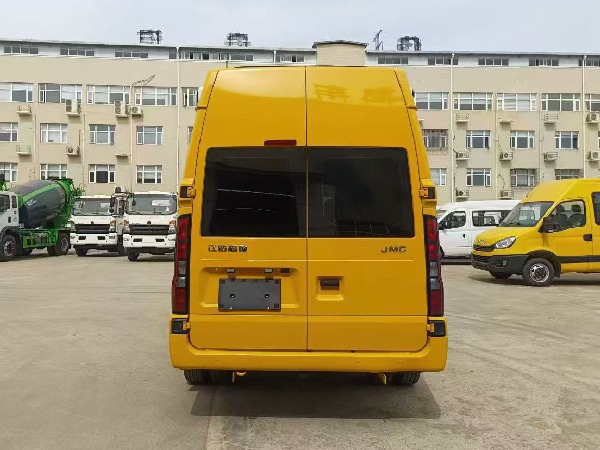 江鈴福順應(yīng)急救援車(氣防車) 江鈴福順應(yīng)急救援車(氣防車)