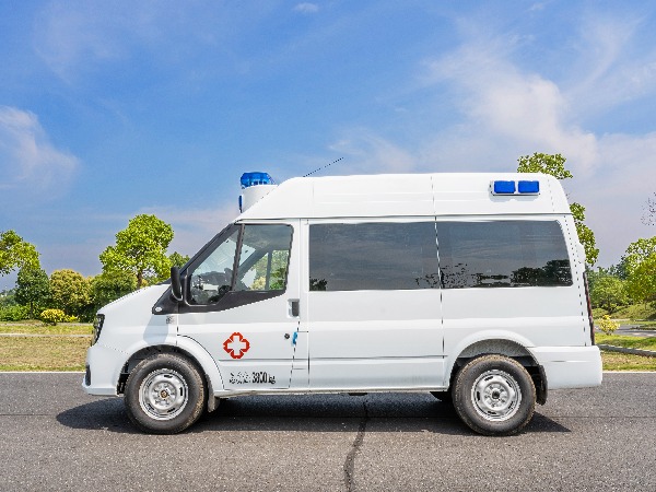 江鈴福順 救護(hù)車廠家