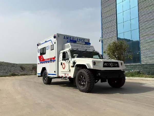 猛士 4X4 救護(hù)車